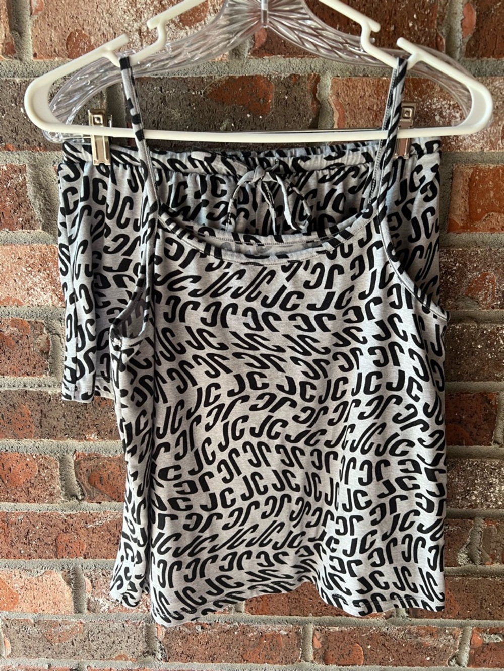 Juicy Couture  pajama set size medium
